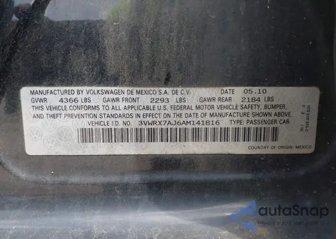 2010 Volkswagen Jetta Limited Edition z USA, uszkodzony, nr VIN 3VWRX7AJ6AM141816